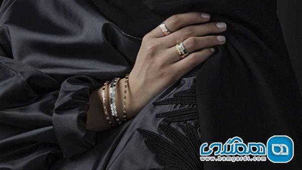 چرا باید قبل از خواب زیورآلات خود را درآورید؟ چرا باید قبل از خواب زیورآلات خود را درآورید؟