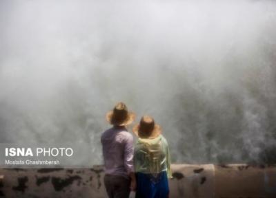 افزایش 3 متری ارتفاع موج در خلیج فارس